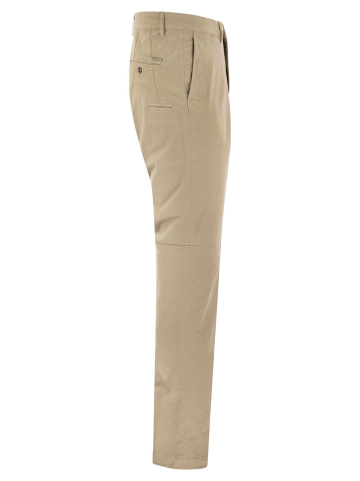 Peserico Men Stretch Cotton Gabardine Chino Trousers