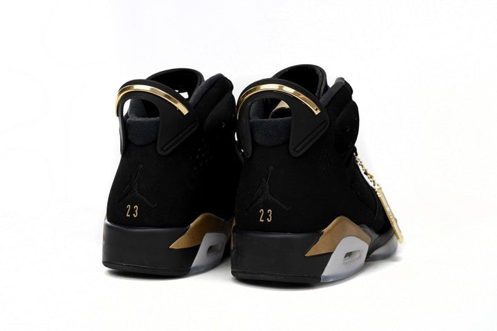 Air Jordan 6 Retro &