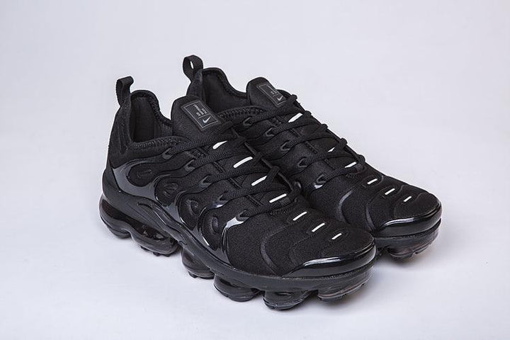 Nike Air VaporMax Plus &