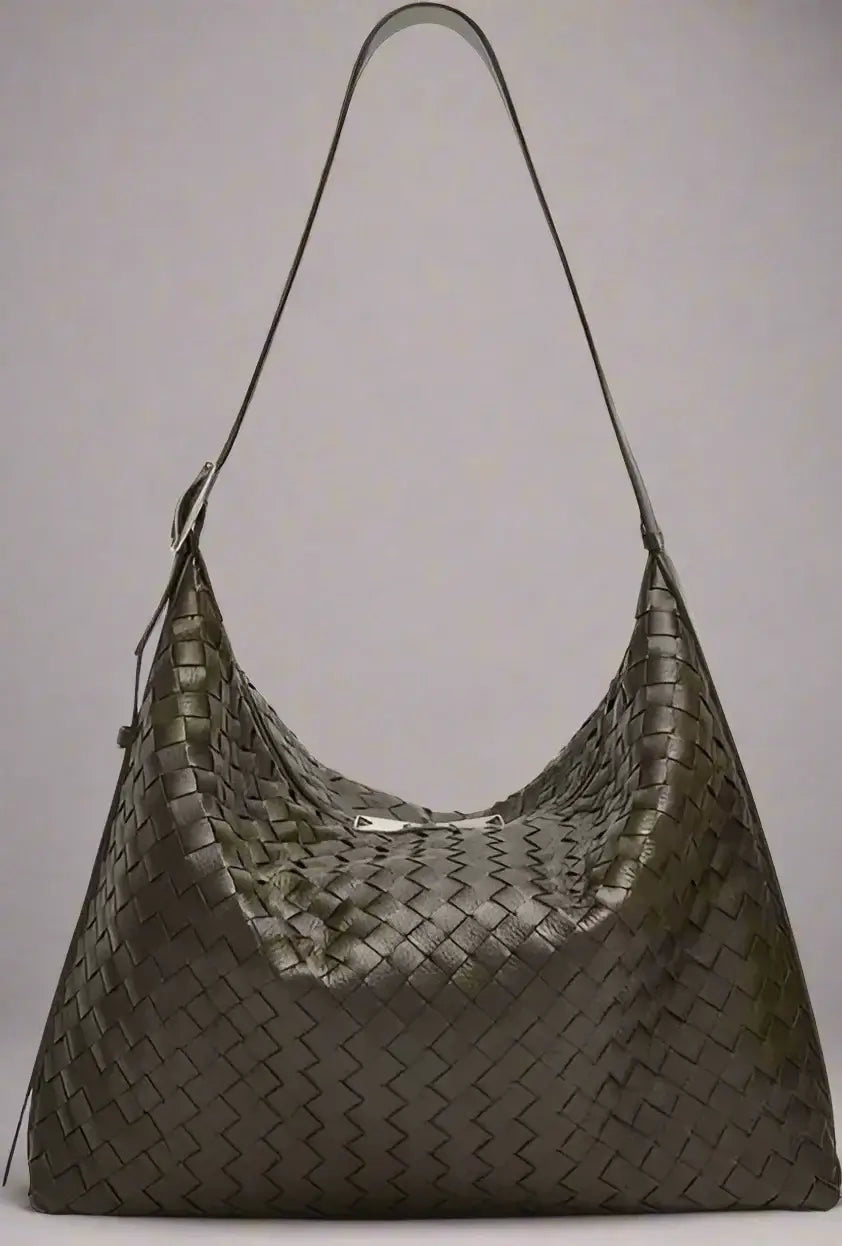 BOTTEGA VENETA chocolate unisex Traveller Medium Intrecciato Leather Hobo Bag