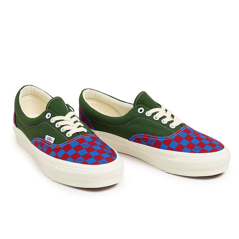 VANS sneakers and streetwear collection at STORE 7994