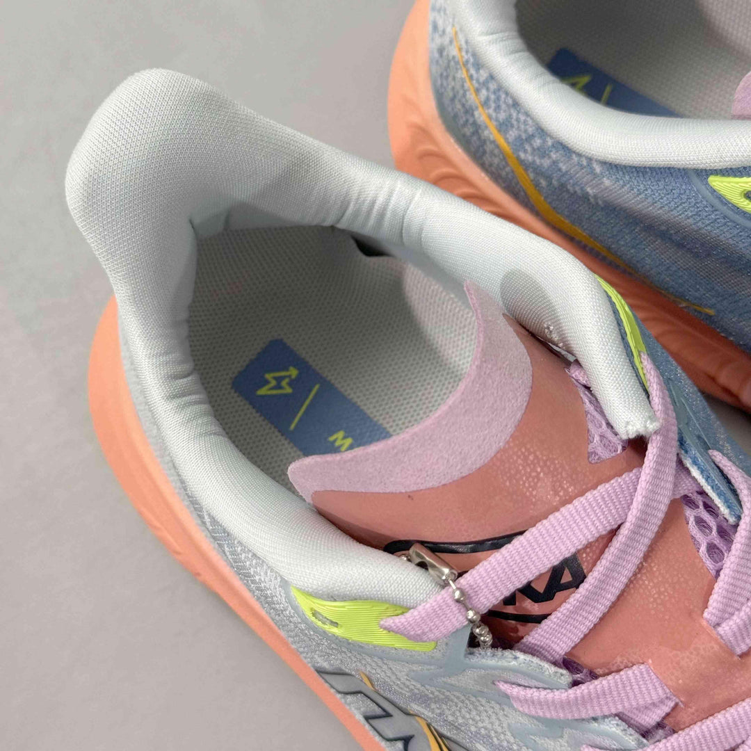 Hoka One One Mach 6 &