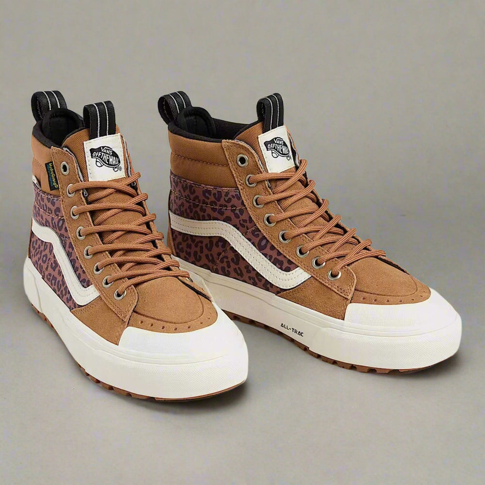 VANS sneakers and streetwear collection at STORE 7994