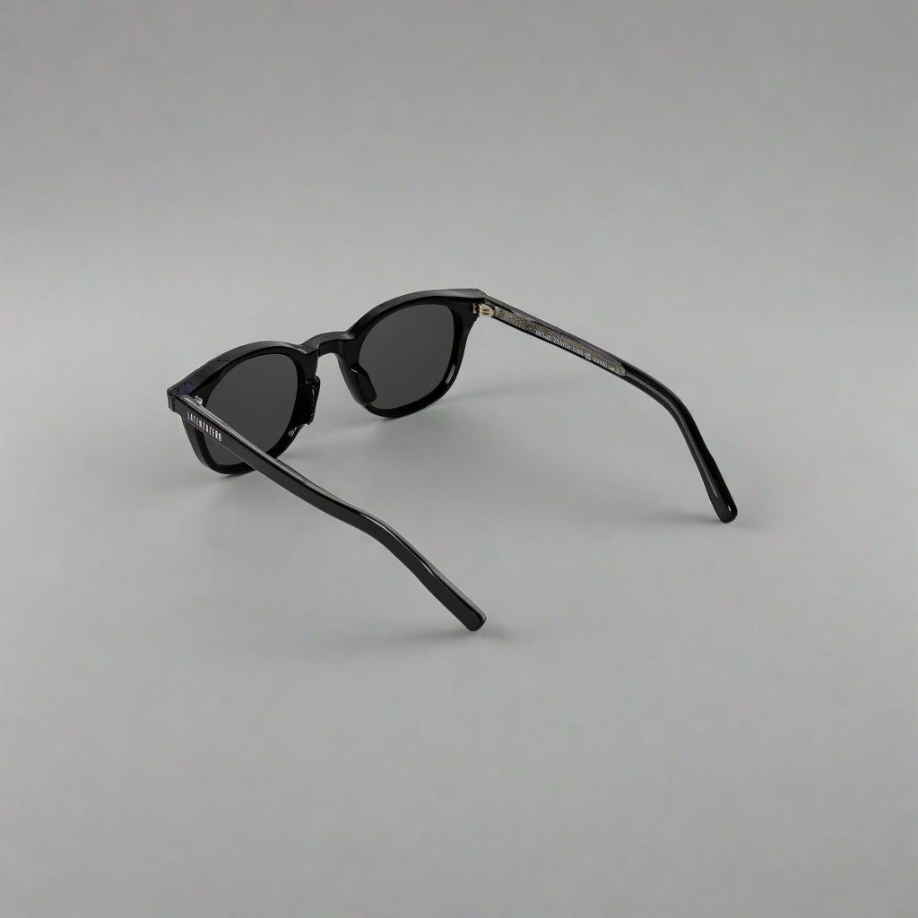Black stylish Italian designed affordable sunglasses with UV protection.