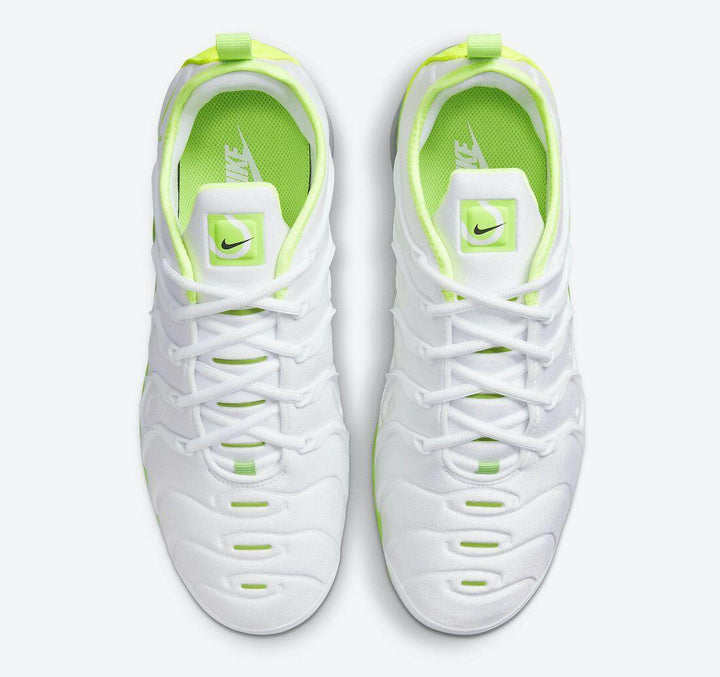 Nike Air VaporMax Plus &