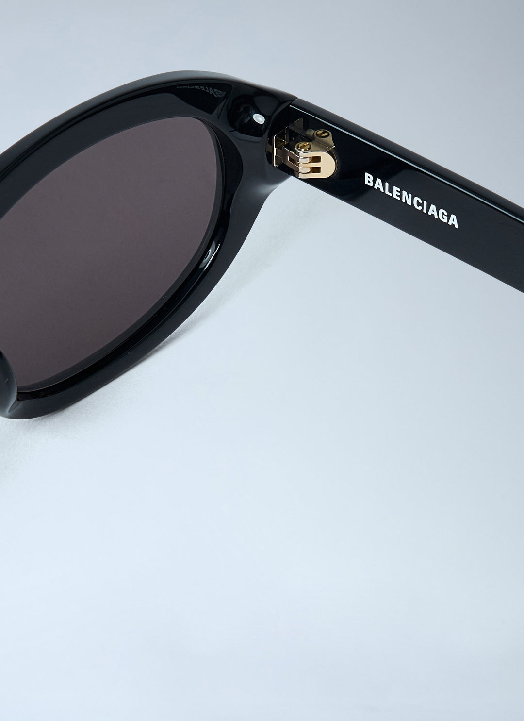 Balenciaga Men Bossy Cat Sunglasses