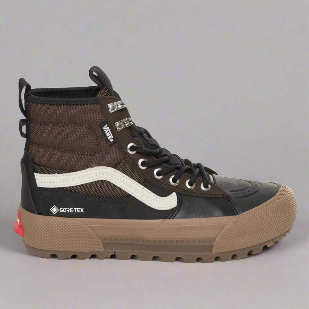 VANS sneakers and streetwear collection at STORE 7994