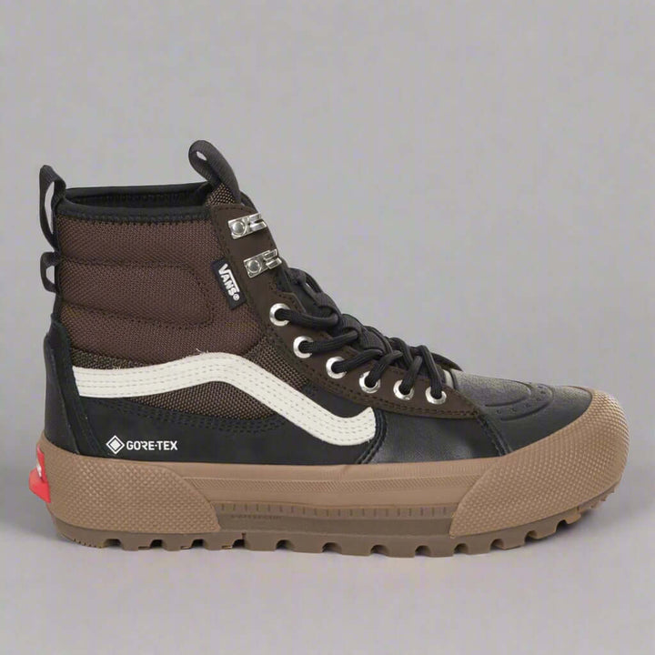 VANS sneakers and streetwear collection at STORE 7994