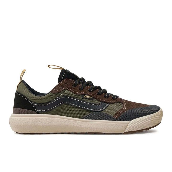 VANS sneakers and streetwear collection at STORE 7994