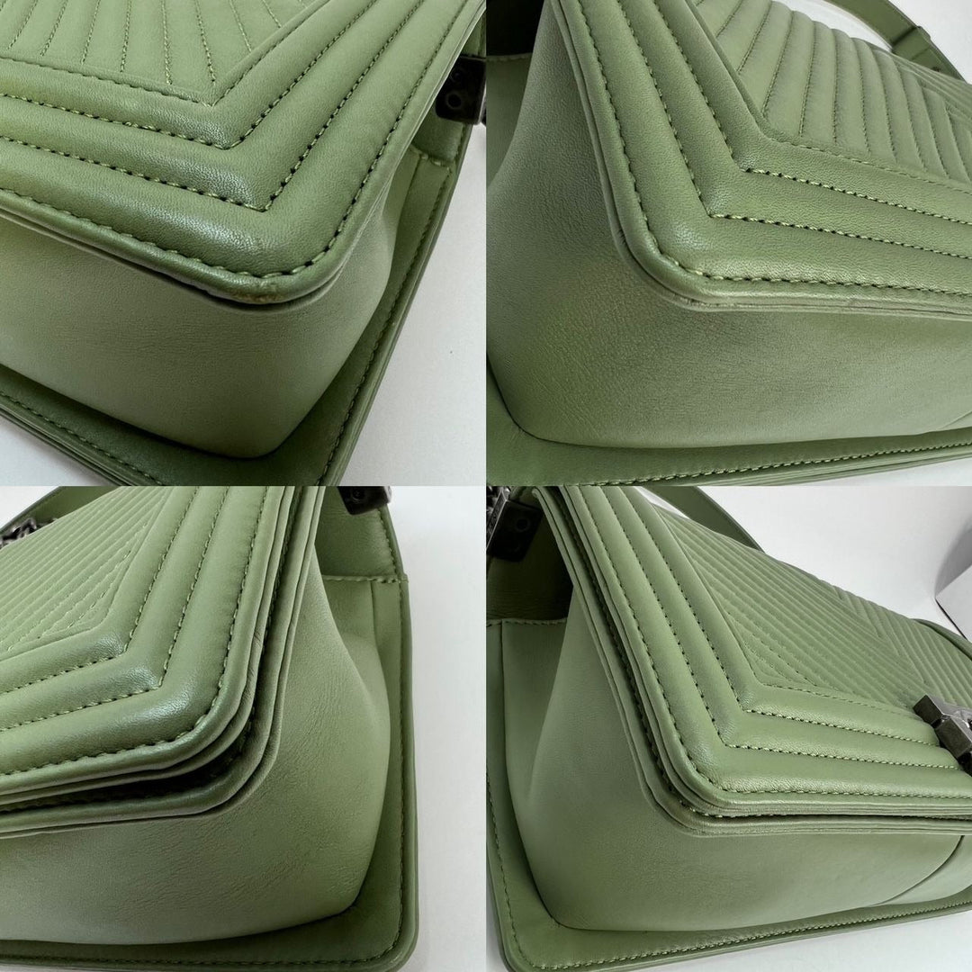 Chanel Medium Boy Flap light green calfskin bag – STORE 7994