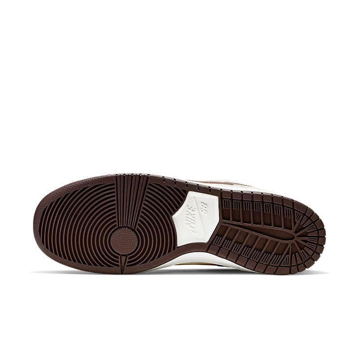 Nike SB Dunk Low &