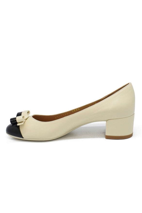 Salvatore Ferragamo Women Eva Leathe Pumps