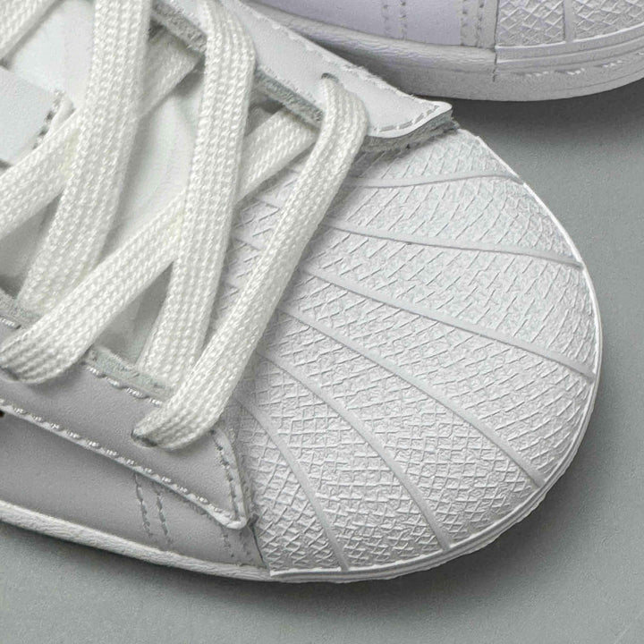 Adidas Superstar &