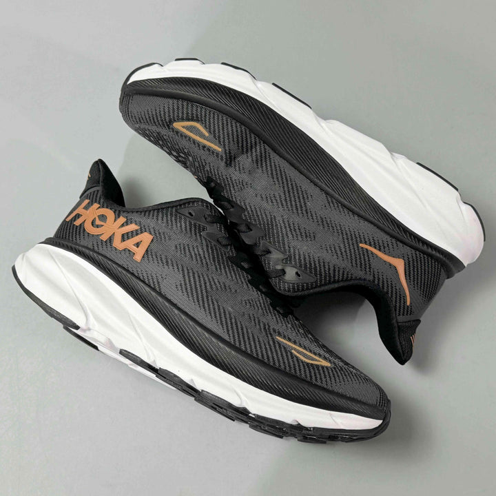 Hoka One One Clifton 9 &