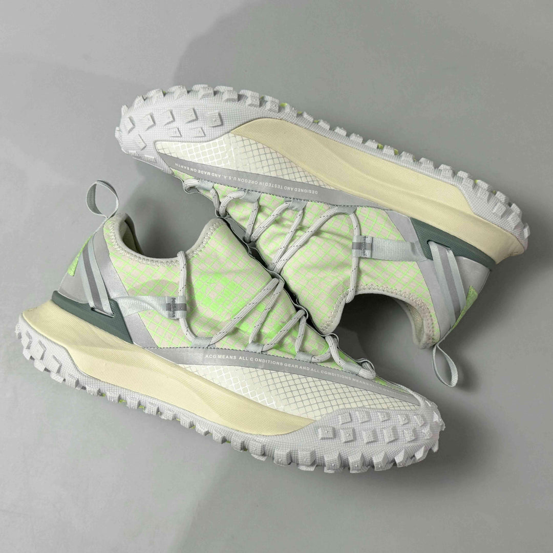 Nike ACG Mountain Fly Low &