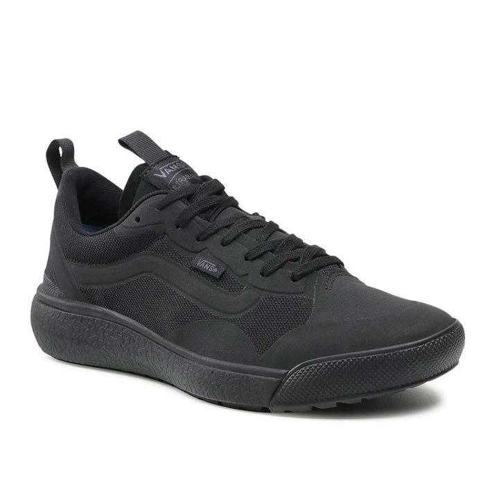 VANS sneakers and streetwear collection at STORE 7994