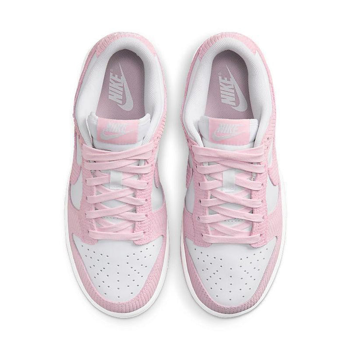 Nike Dunk Low &