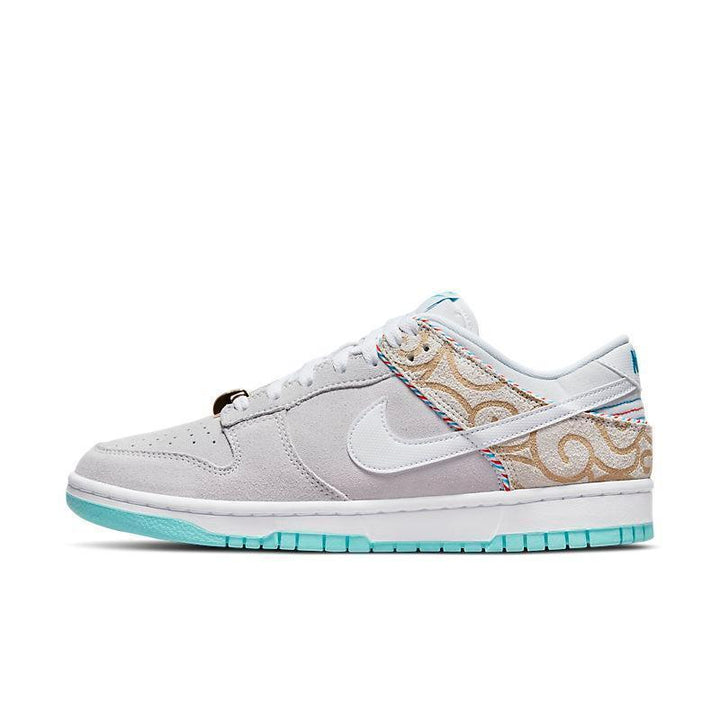 Nike Dunk Low &