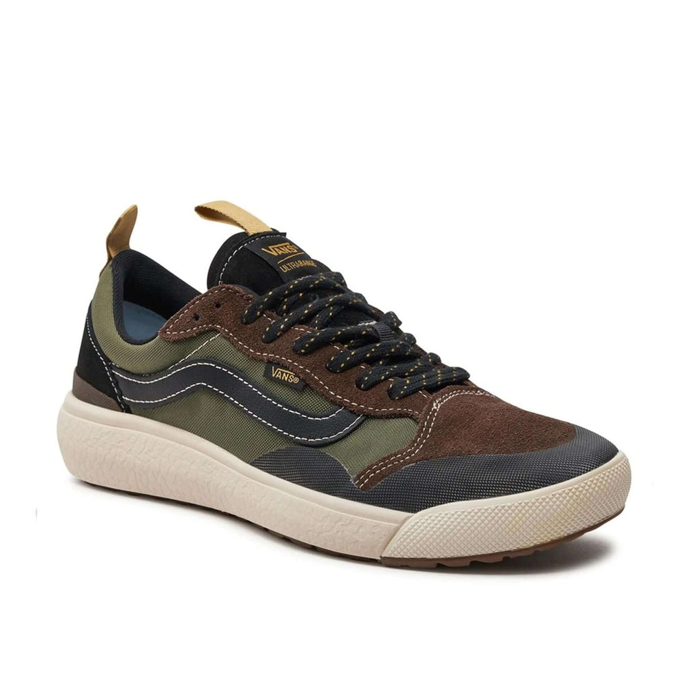 VANS sneakers and streetwear collection at STORE 7994