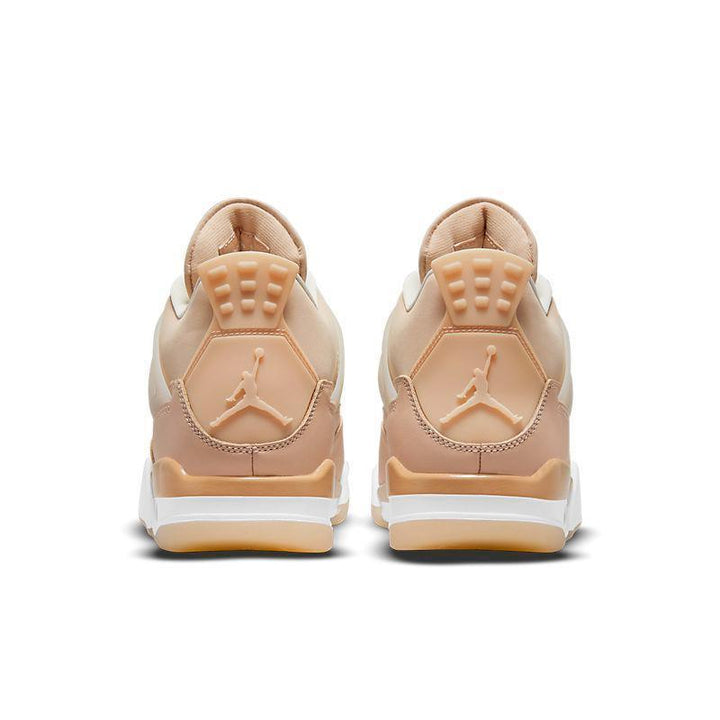 Air Jordan 4 Retro &