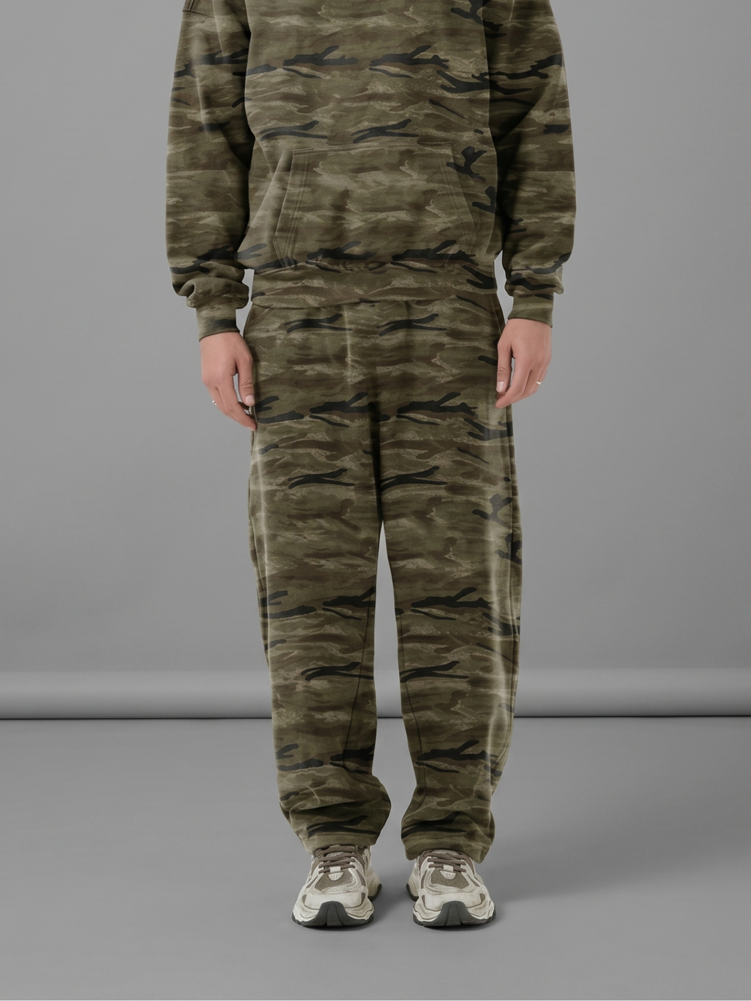 Camo Oversized Heavyweight Curved-Leg Sweatpants