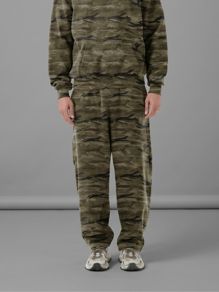 Camo Oversized Heavyweight Curved-Leg Sweatpants