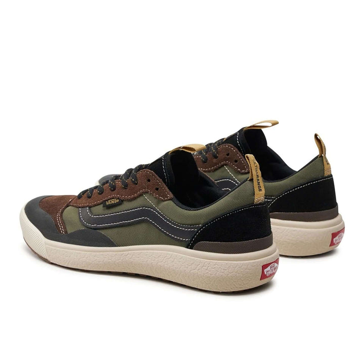 VANS sneakers and streetwear collection at STORE 7994