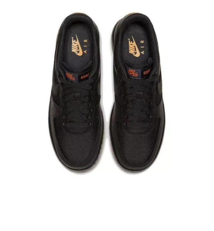 Nike Air Force 1 &