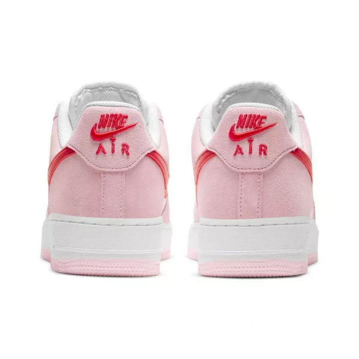 Nike Air Force 1 &