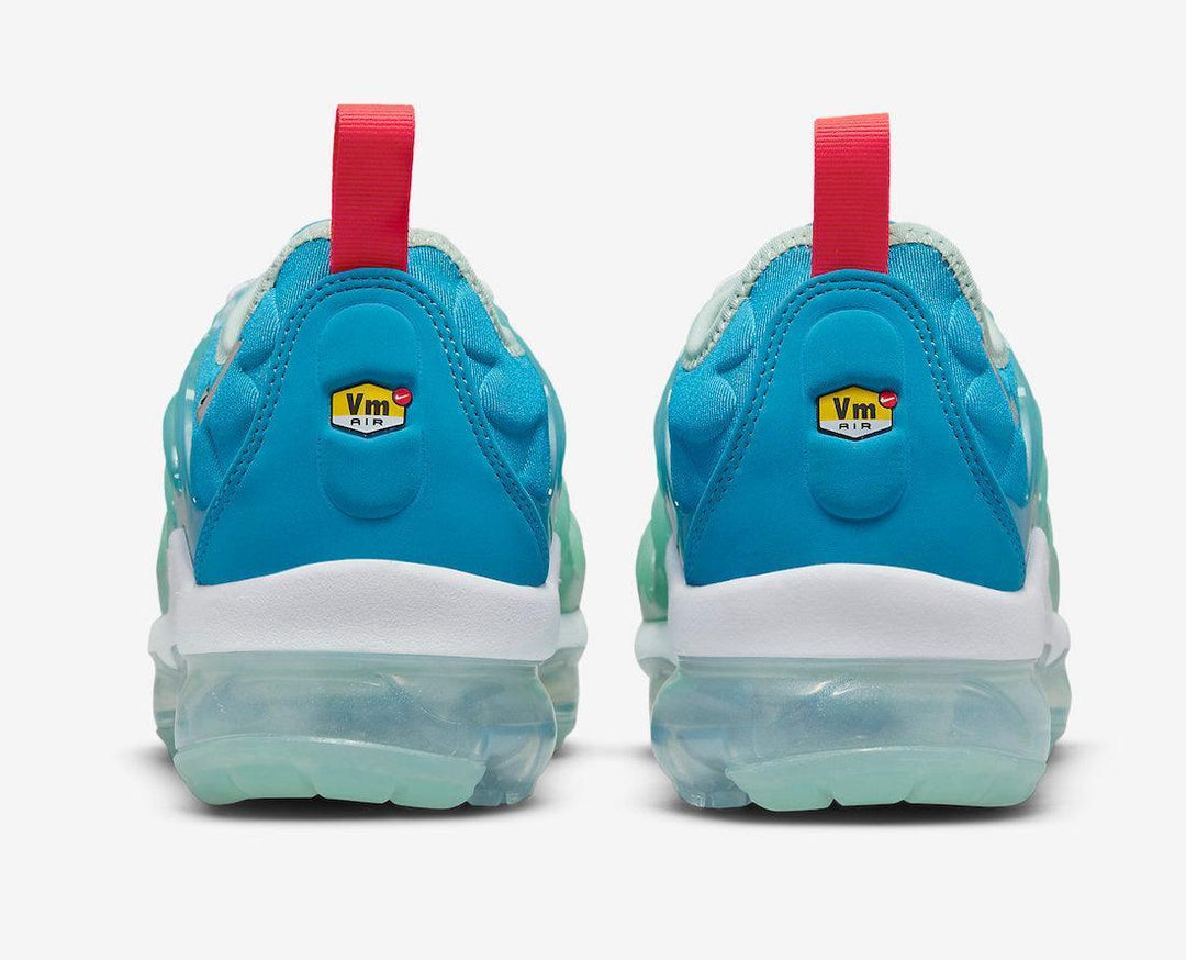 Nike Air VaporMax Plus &