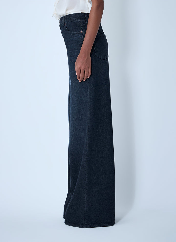 Chloé Women Five-Pocket Jeans