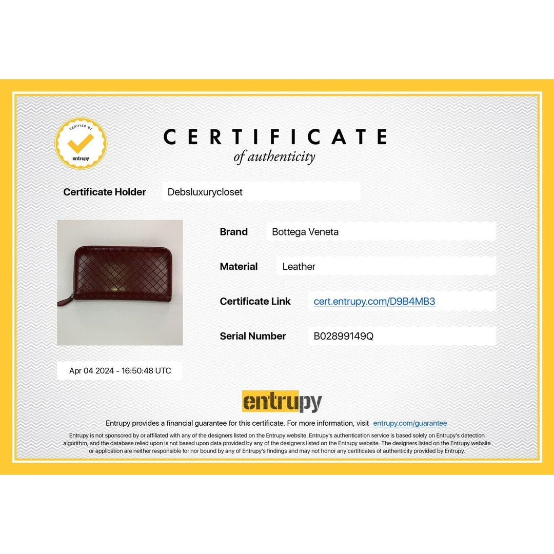 Bottega Veneta Burgundy Intrecciato leather zip wallet clutch – STORE 7994