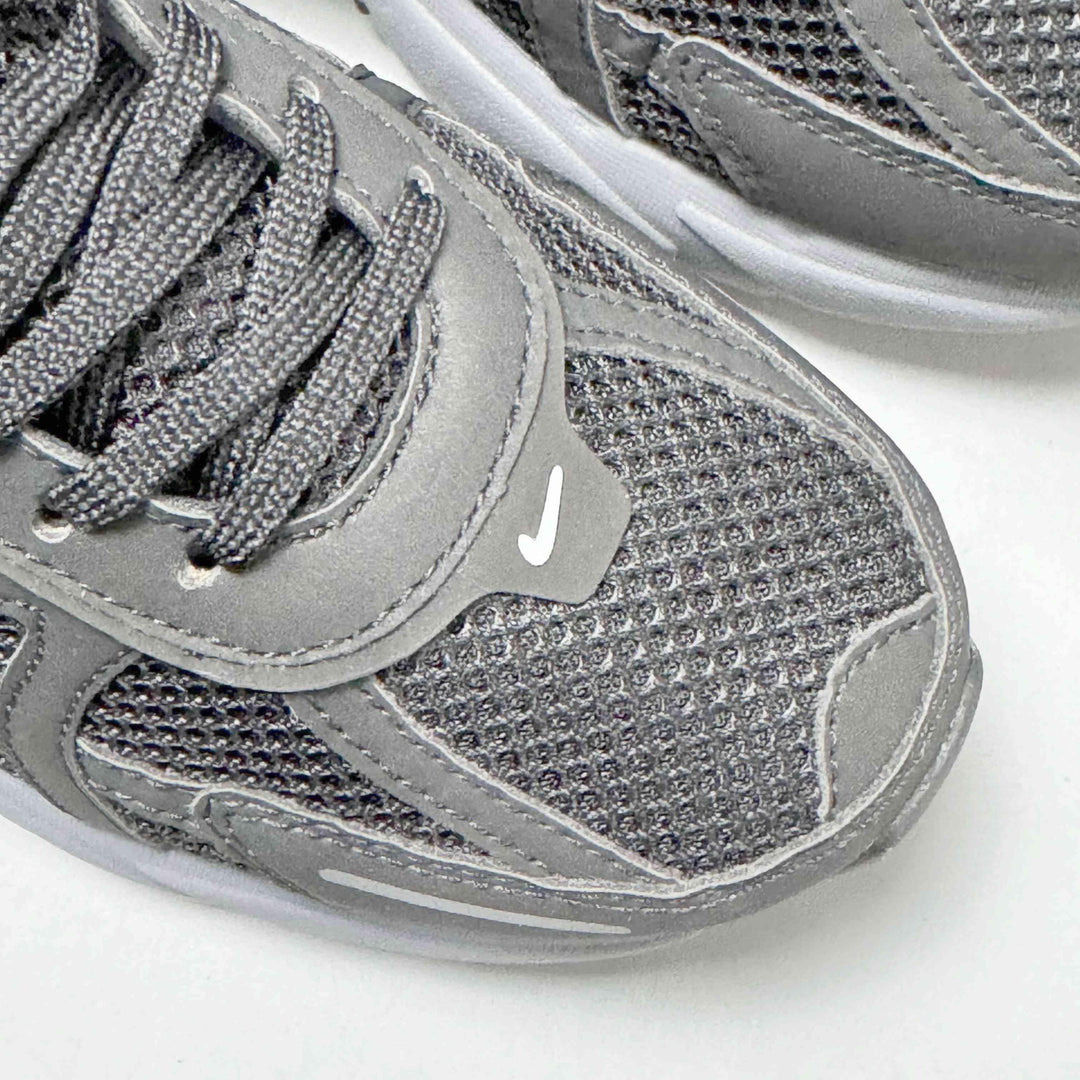 Nike V2K Run &