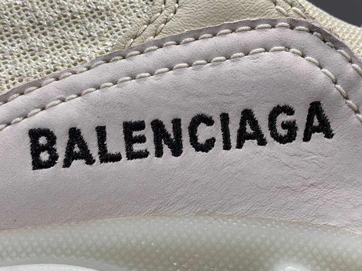 BALENCIAGA TRIPLE S SNEAKER