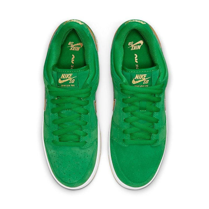 Nike SB Dunk Low Pro &