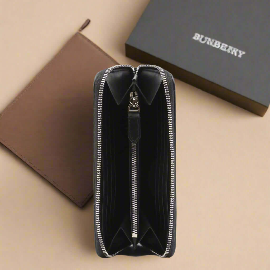 Burberry women's black leather Wallets