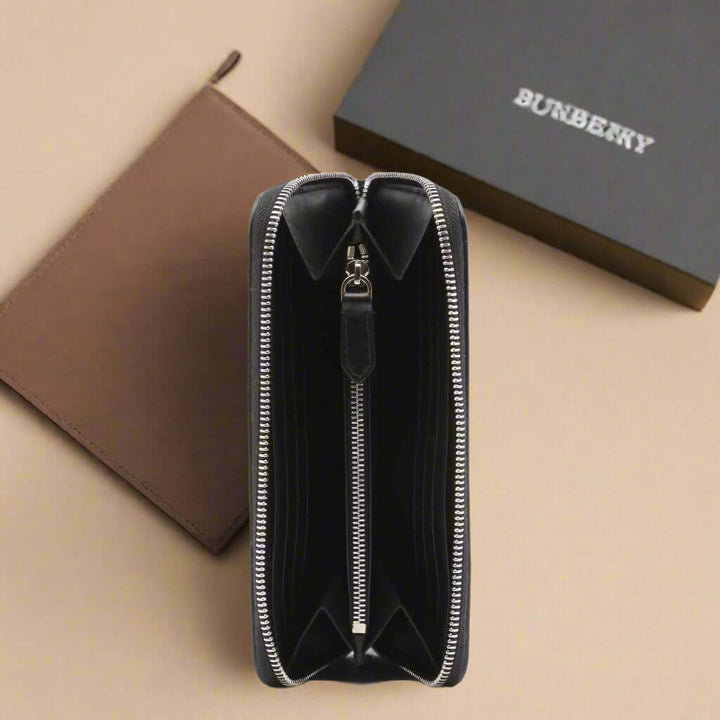 Burberry women's black leather Wallets