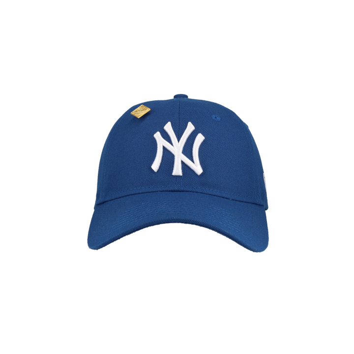 New York Yankees New Era 9Twenty Adjustable Hat (Songbird Blue)