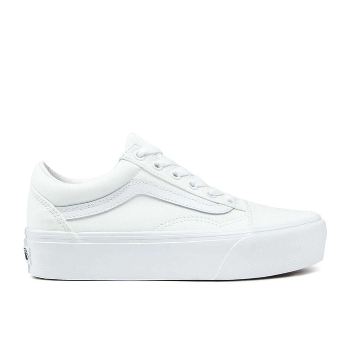 VANS sneakers and streetwear collection at STORE 7994