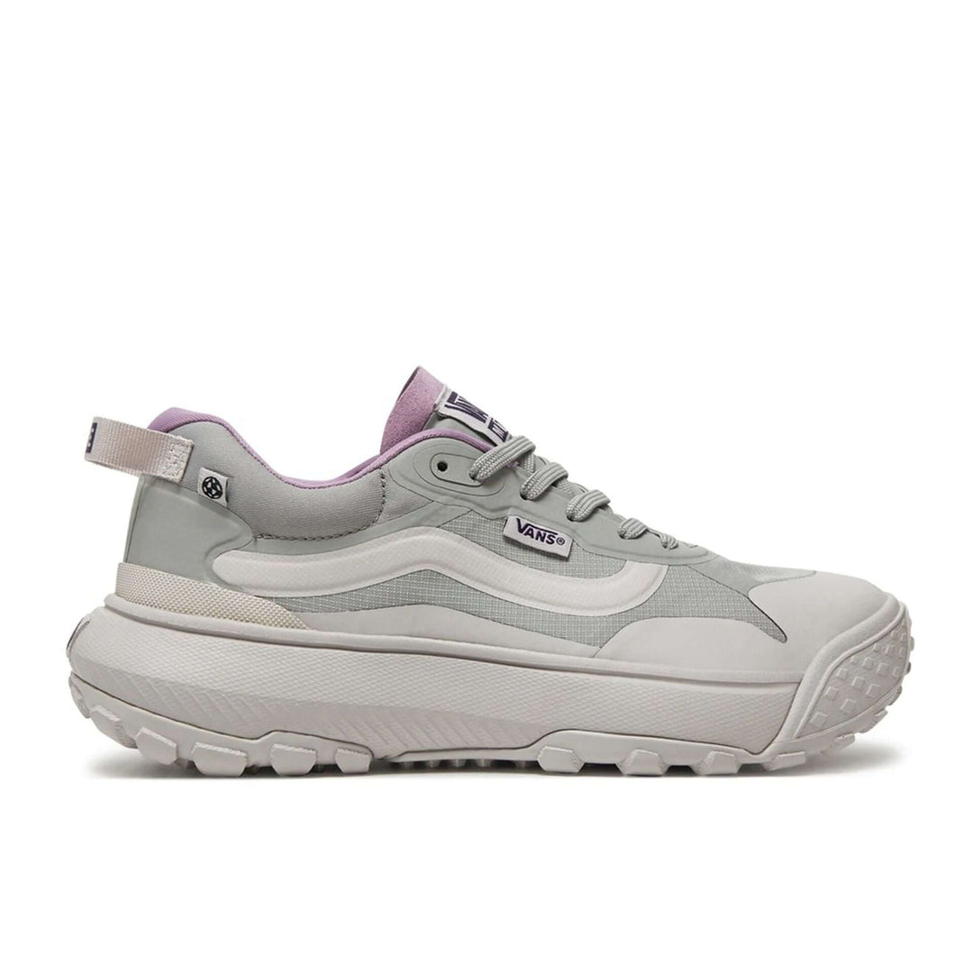 VANS sneakers and streetwear collection at STORE 7994
