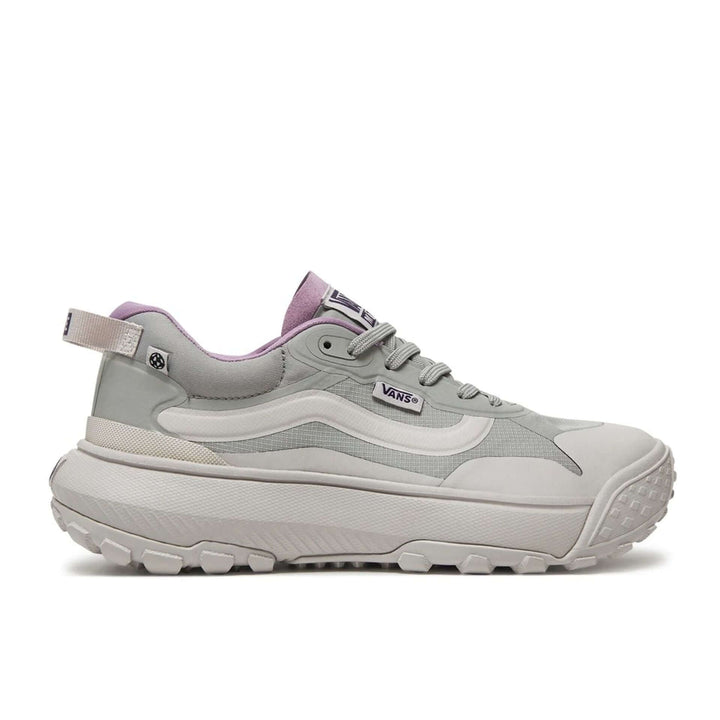 VANS sneakers and streetwear collection at STORE 7994