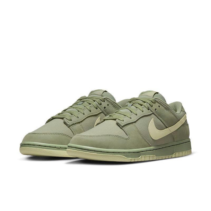 Nike Dunk Low Retro &