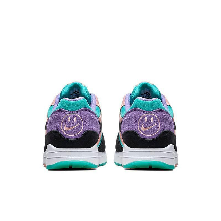 Nike Air Max 87 &