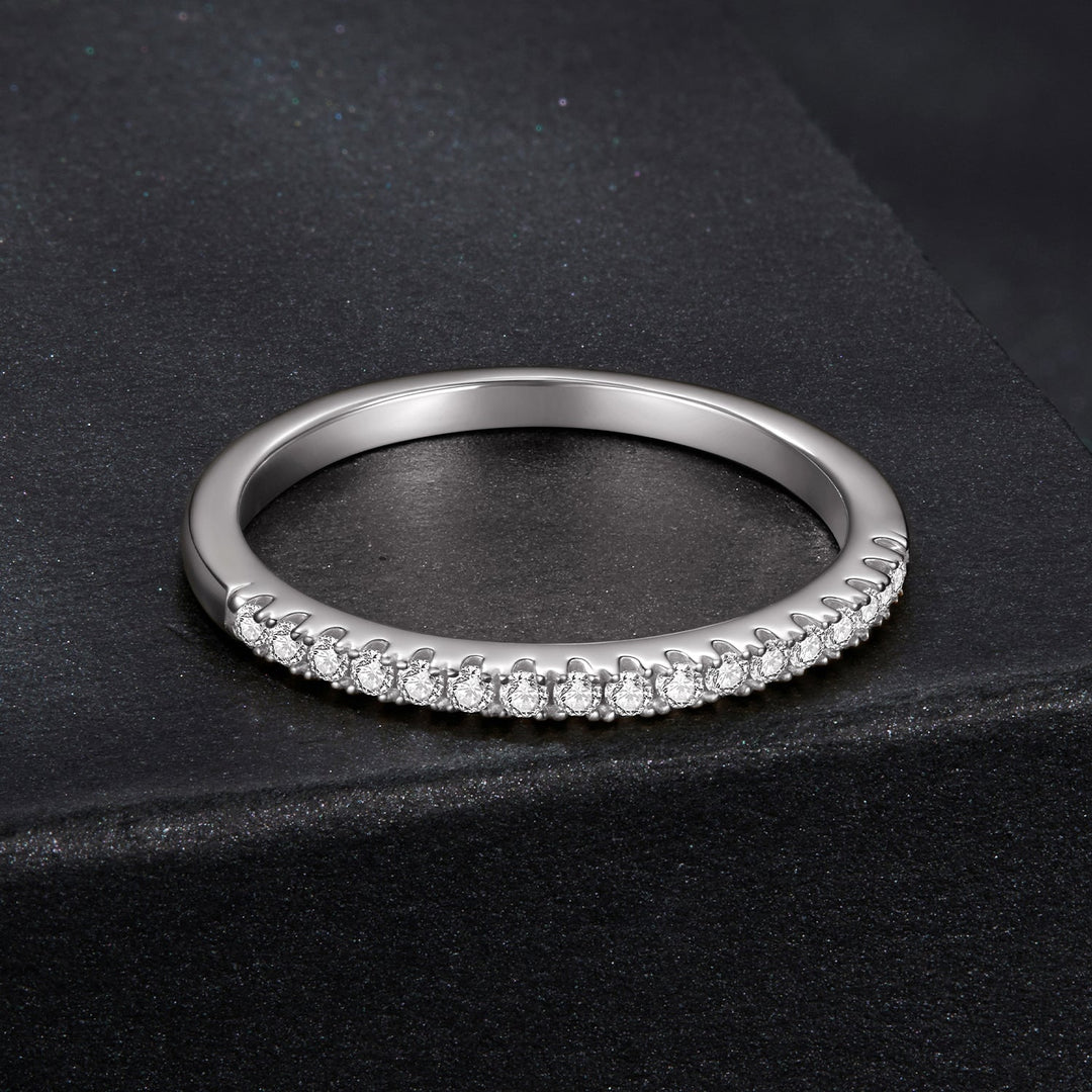925 Sterling Silver 0.01ct Moissanite Ring in Size 8A