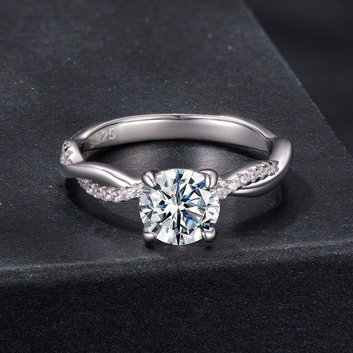 925 Sterling Silver Moissanite 0.65 Carat Ring Size 6 for Women