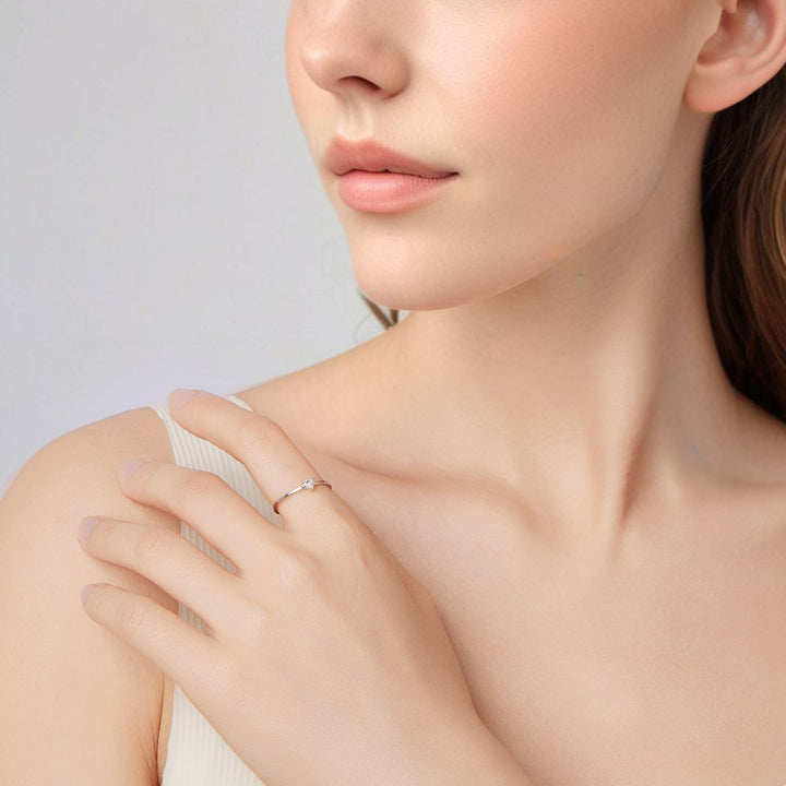 925 Sterling Silver 0.4cm Heart-shaped CZ Ring