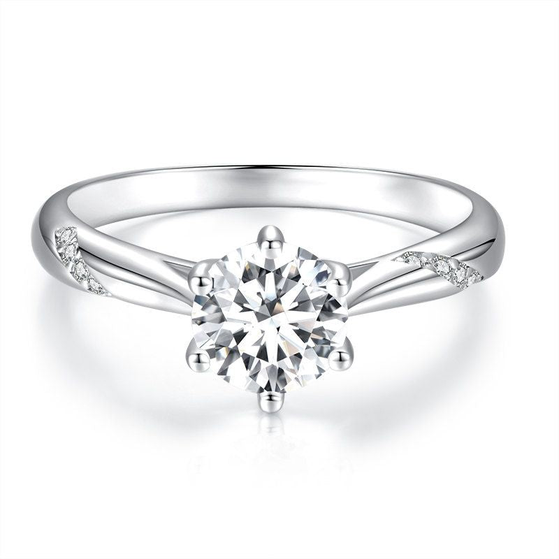 925 Sterling Silver Moissanite &amp; Zircon Ring Size 5