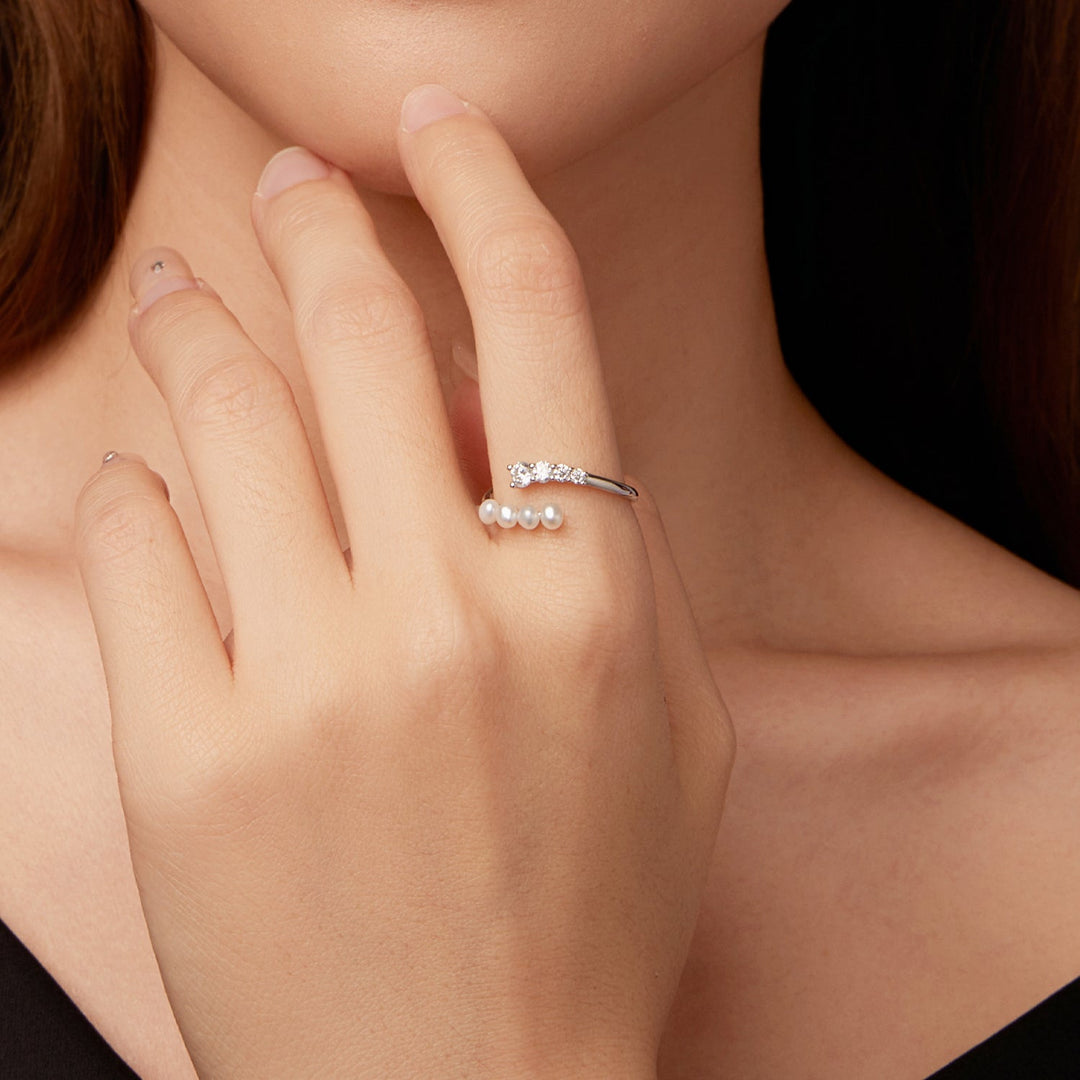 925 Sterling Silver Moissanite &amp; Freshwater Pearl Ring, White Gold Plated, Size E for Women