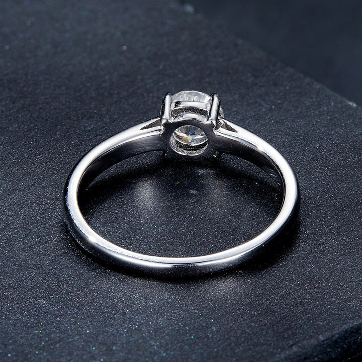 925 Sterling Silver Moissanite Ring 0.6 Carat Size 6 for Women