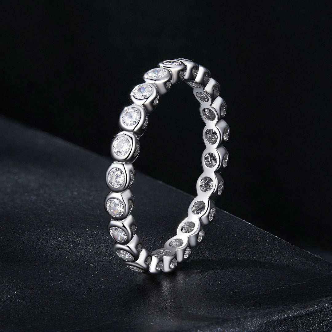 925 Sterling Silver 2mm Moissanite Ring Size 7 for Women